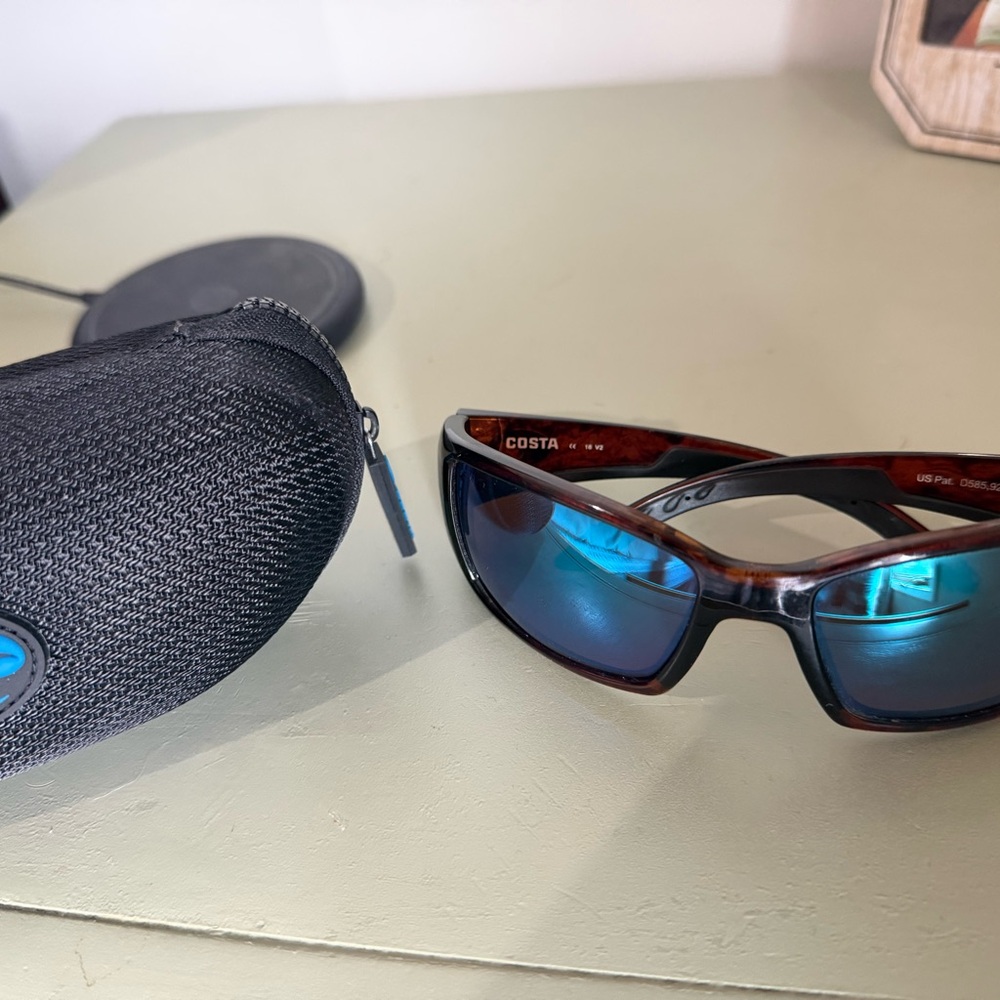 Costa Black Fins